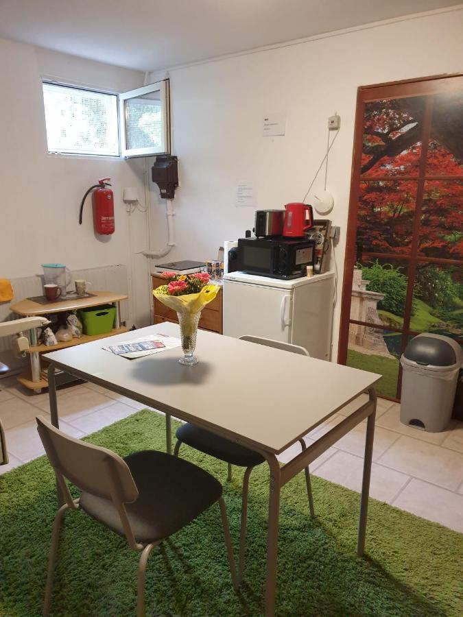 Workers Heaven Monteur - Arbeiter Zimmer Lörrach Exteriör bild